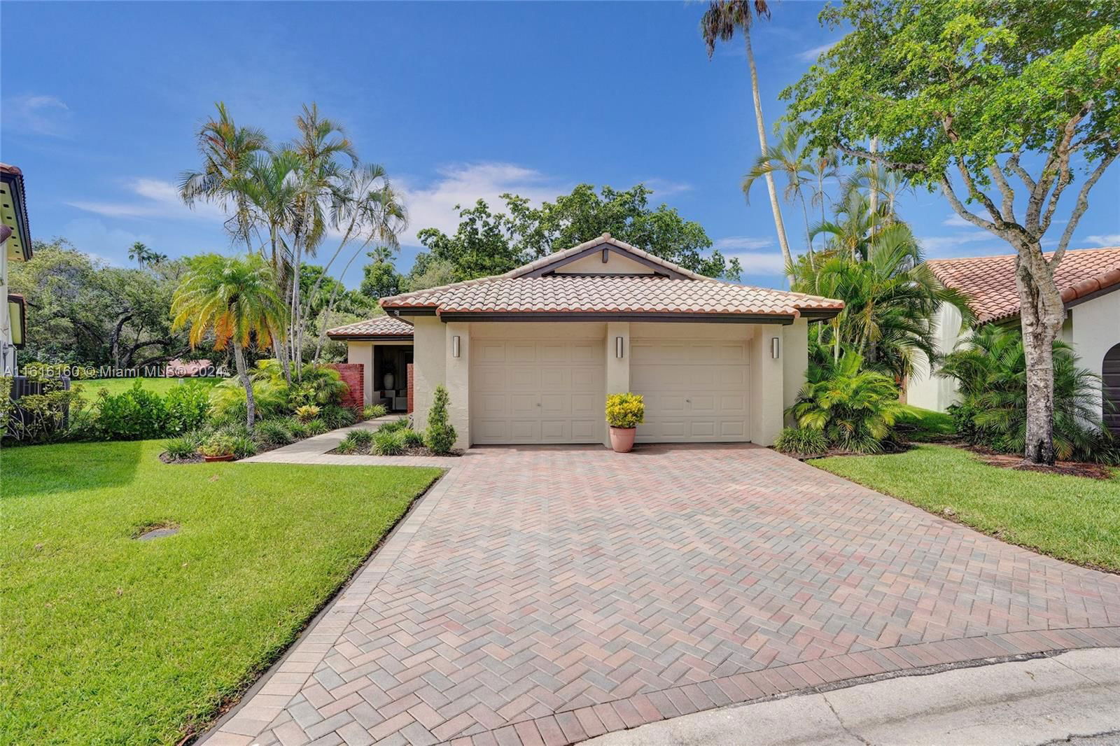 Real estate property located at 2034 Montpeliar, Broward County, PATIO HOMES II, Weston, FL