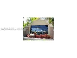 Real estate property located at 4695 97th Ct #32, Miami-Dade County, THE GREENS AT DORAL CONDO, Doral, FL