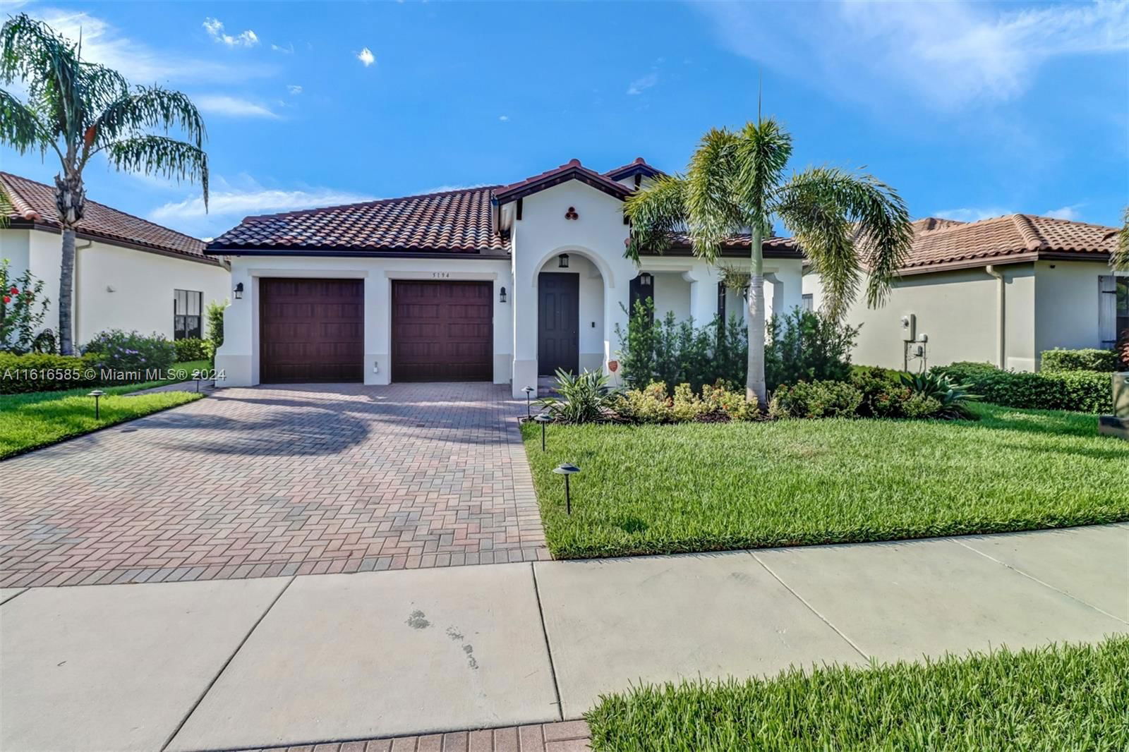 Real estate property located at 5194 Monza CT, Collier, MAPLE RIDGE, Ave Maria, FL