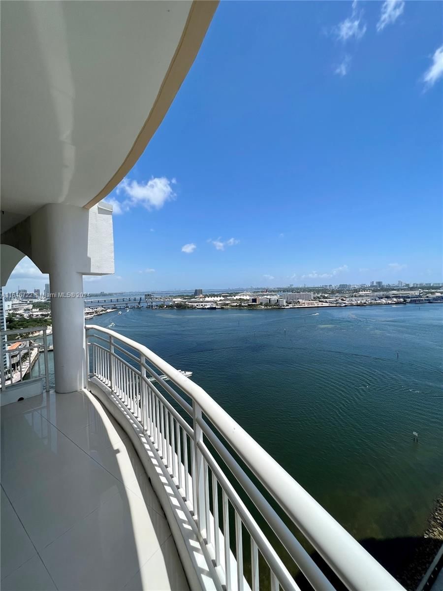 Real estate property located at 888 Brickell Key Dr #2611, Miami-Dade County, ONE TEQUESTA POINT CONDO, Miami, FL