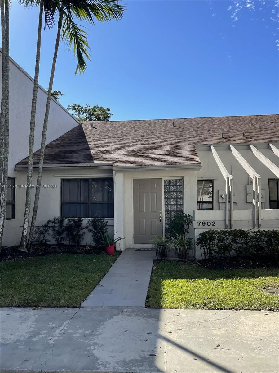 Real estate property located at 7902 10th St #7902, Broward County, ALPINE WOODS, Plantation, FL