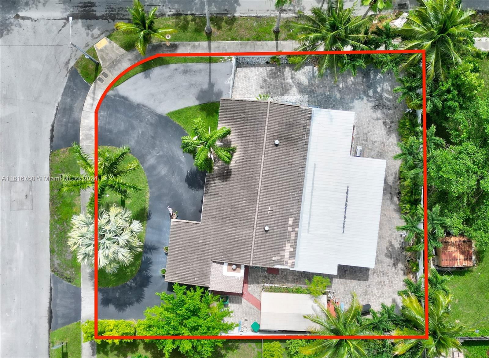 Real estate property located at 10300 55th St, Miami-Dade, HEFTLER HOMES SEC 3, Miami, FL