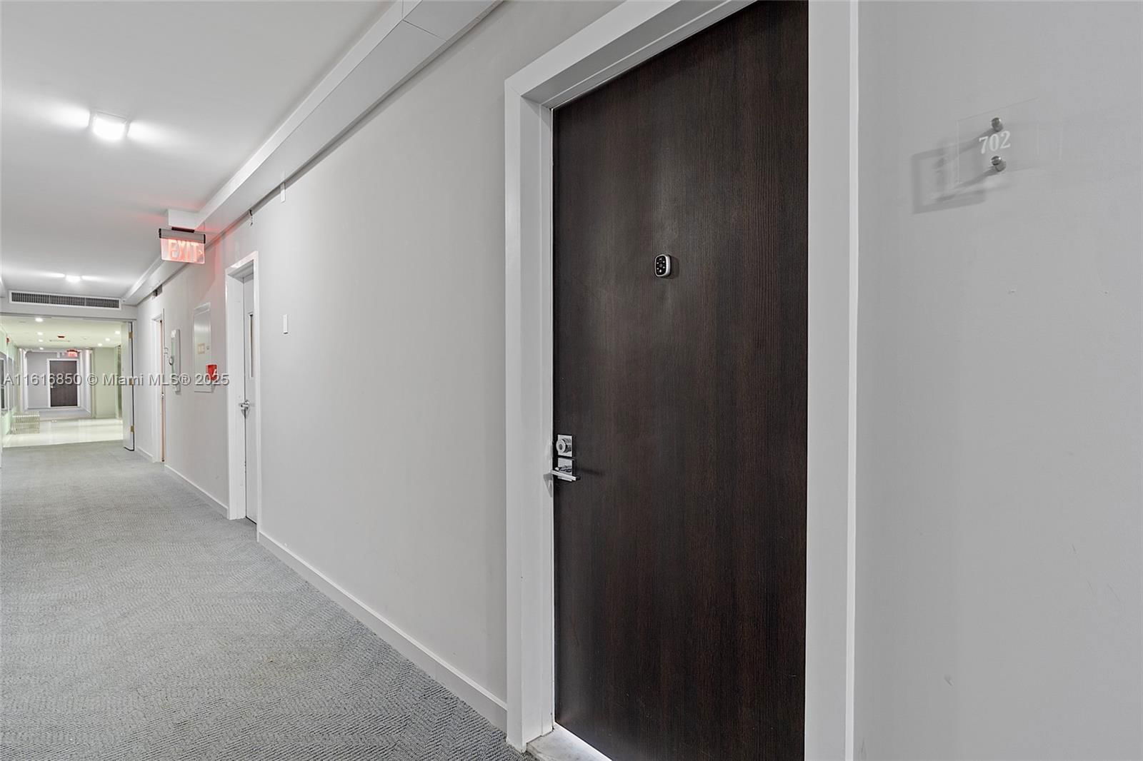 Real estate property located at 20335 Country Club Dr #702, Miami-dade, Coronado Condo- Tower Ii, Aventura, FL