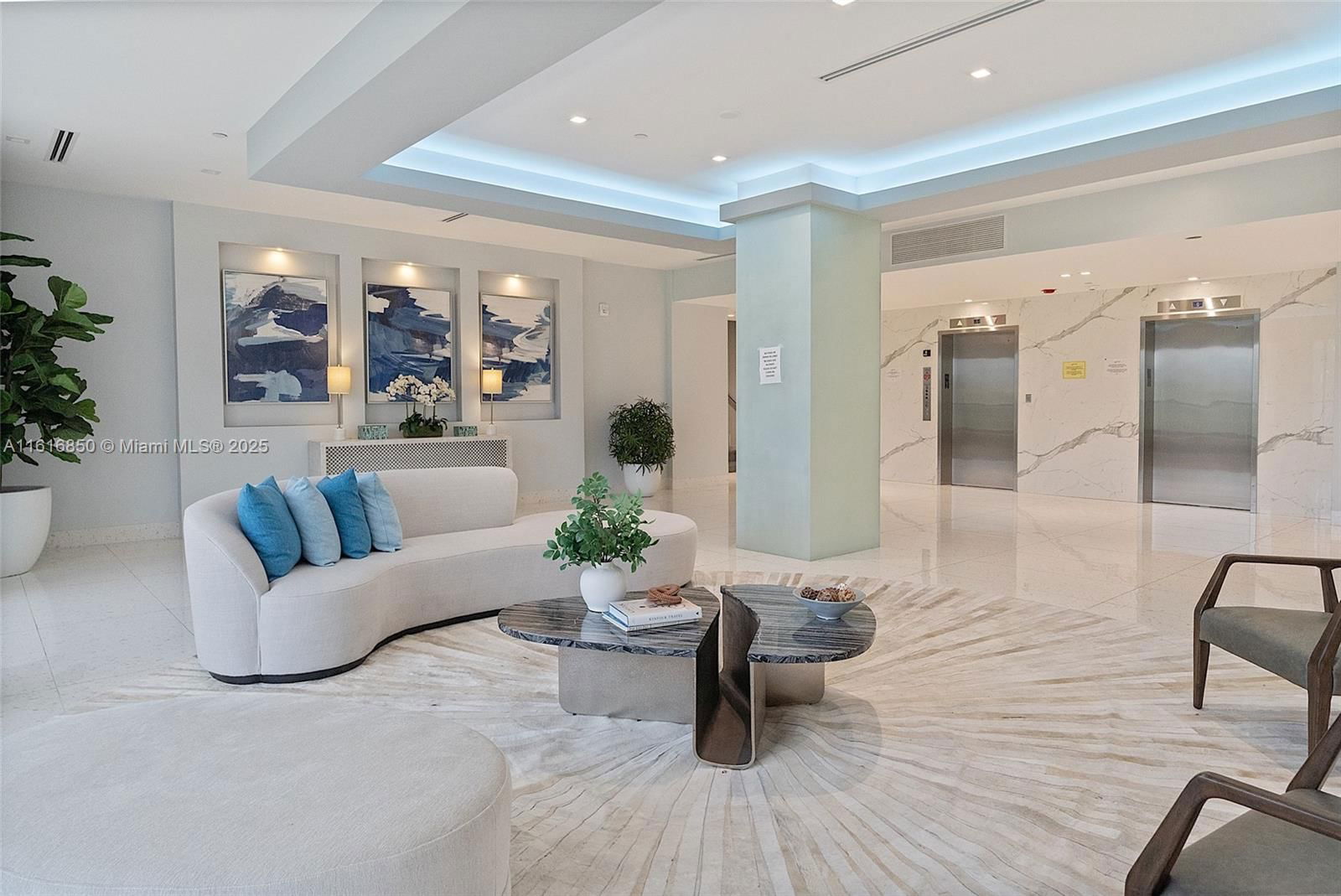 Real estate property located at 20335 Country Club Dr #702, Miami-dade, Coronado Condo- Tower Ii, Aventura, FL