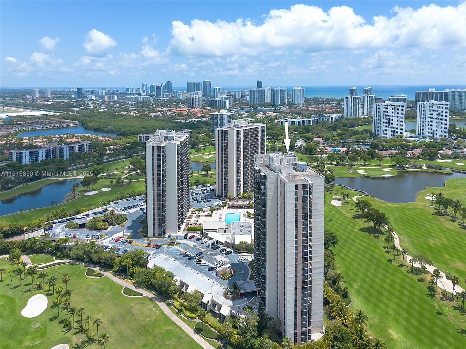 Real estate property located at 20335 Country Club Dr #702, Miami-dade, Coronado Condo- Tower Ii, Aventura, FL