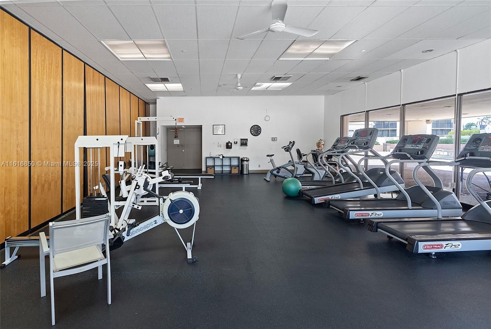 Real estate property located at 20335 Country Club Dr #702, Miami-dade, Coronado Condo- Tower Ii, Aventura, FL