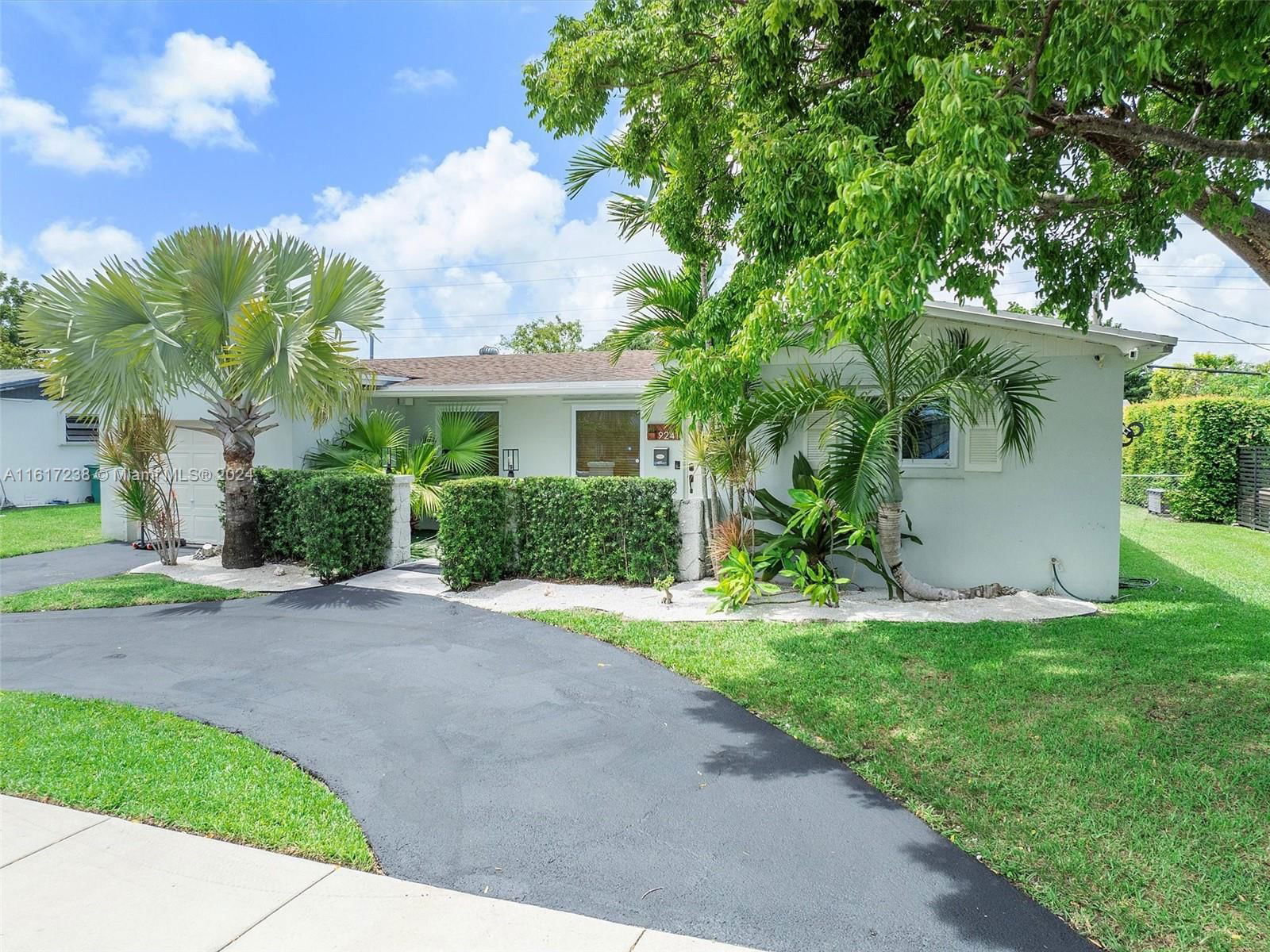 Real estate property located at 9241 192nd Dr, Miami-Dade County, WHISPERING PINES ESTATES, Cutler Bay, FL