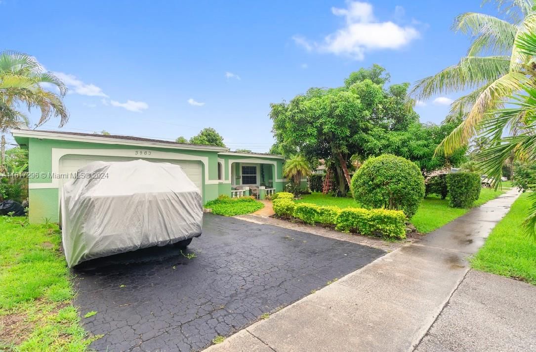 Real estate property located at 3960 32nd Ter, Broward County, ORIOLE ESTATES SEC 8, Lauderdale Lakes, FL