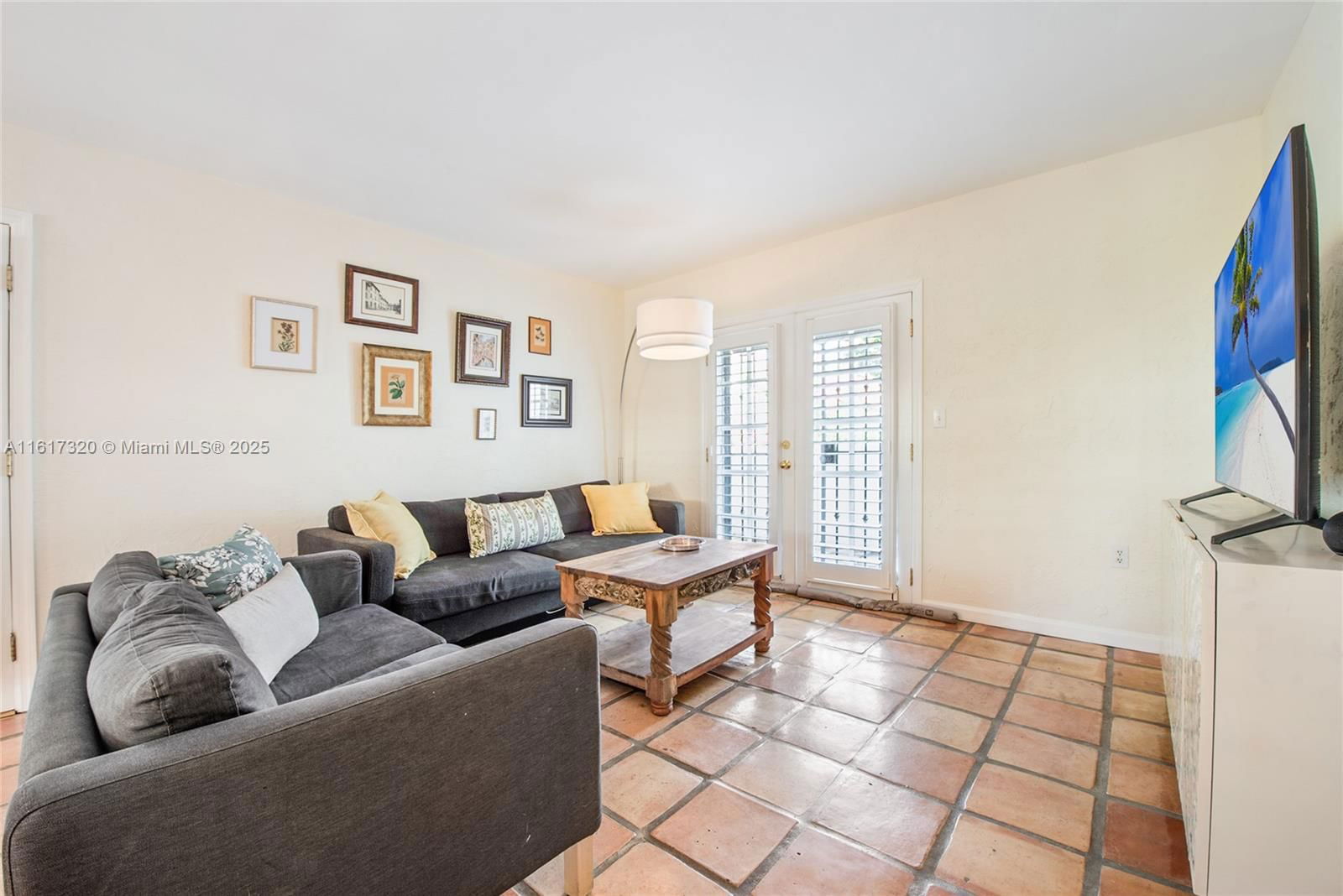 Real estate property located at 437 Santander Ave B, Miami-dade, 437 Santander Condo, Coral Gables, FL