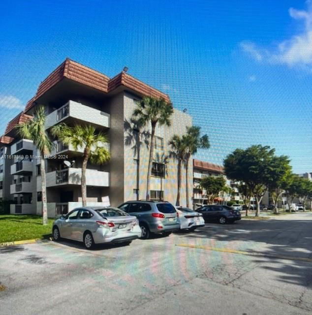 Real estate property located at 1121 122nd Ave #413-2, Miami-Dade County, GARDEN LAKE TOWERS CONDO, Miami, FL