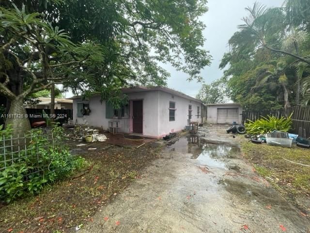 Real estate property located at 1520 10th Ave, Miami-Dade County, SUN-TAN VILLAGE SEC 2, Hialeah, FL