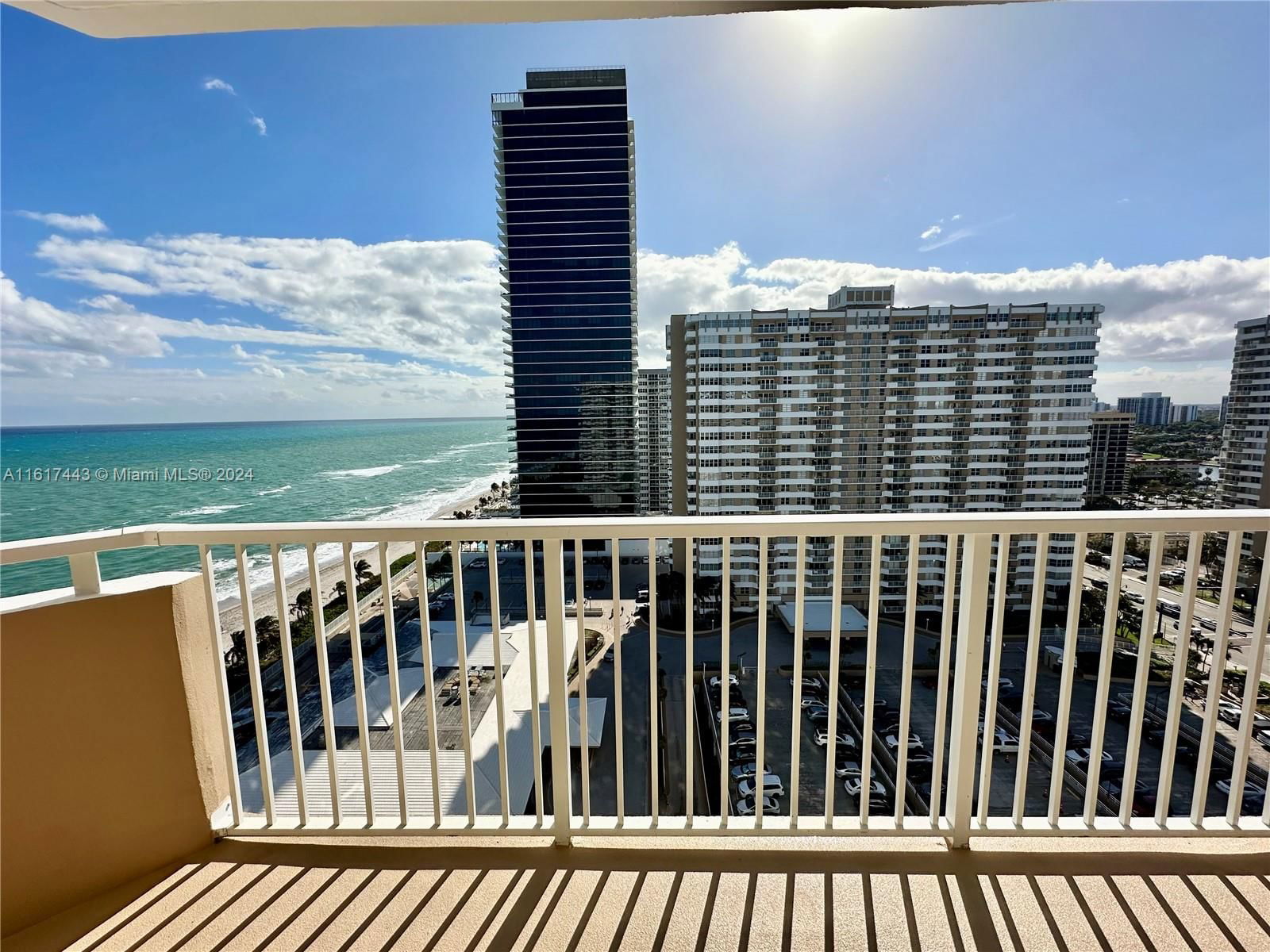 Real estate property located at 1950 Ocean Dr #17J, Broward, Hemispheres Condo, Hallandale Beach, FL