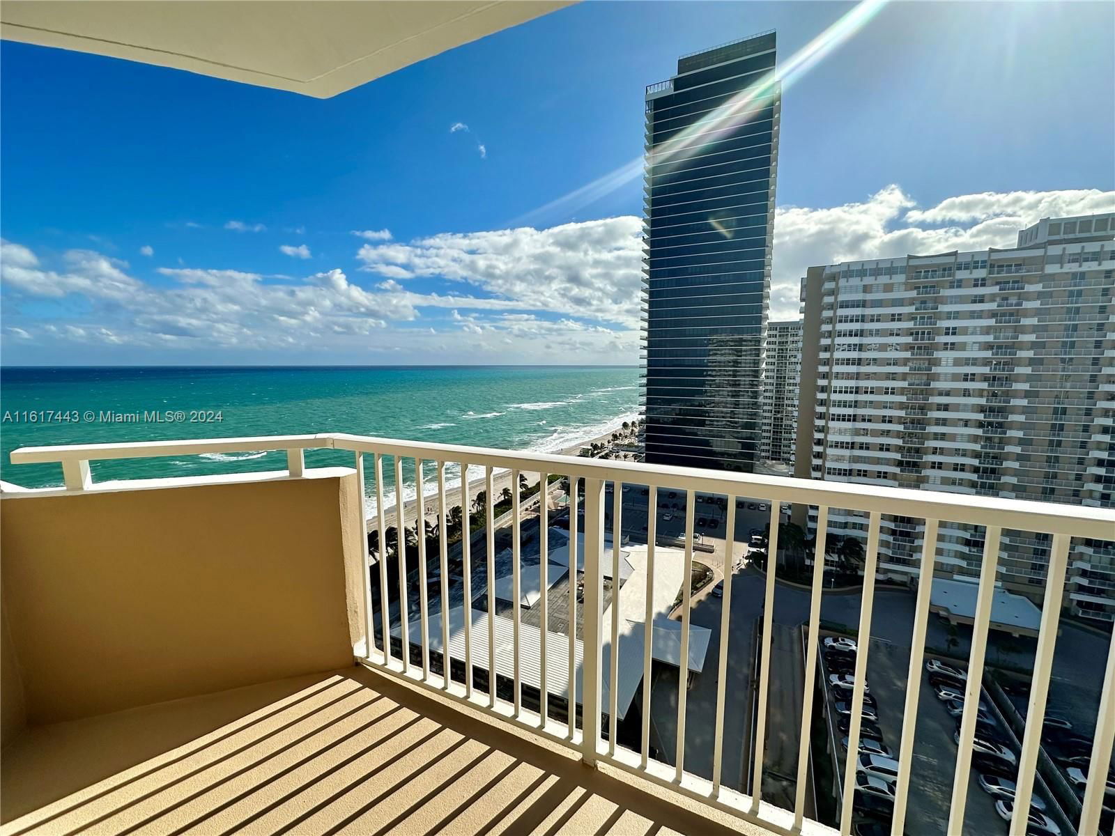 Real estate property located at 1950 Ocean Dr #17J, Broward, Hemispheres Condo, Hallandale Beach, FL