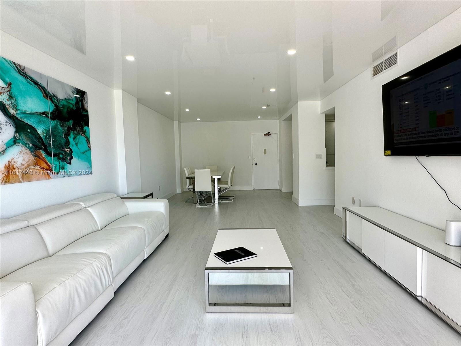 Real estate property located at 1950 Ocean Dr #17J, Broward, Hemispheres Condo, Hallandale Beach, FL