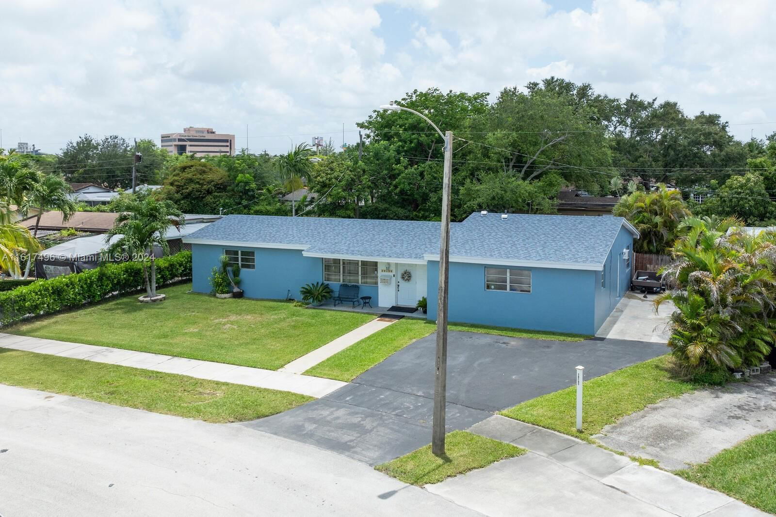 Real estate property located at 20220 105th Ave, Miami-Dade County, BENSON MANOR, Cutler Bay, FL