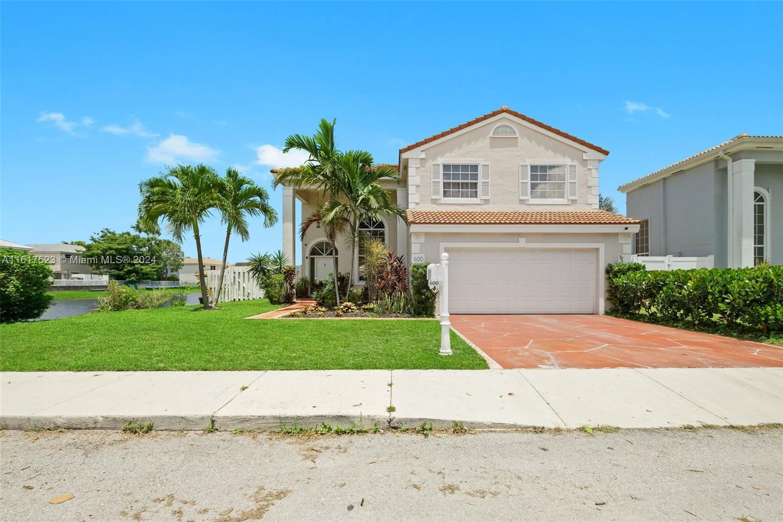 Real estate property located at 600 Lakeshore Ter, Broward County, SHENANDOAH SECTION TWO, Davie, FL