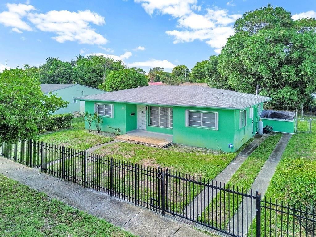 Real estate property located at 1030 129th St, Miami-Dade County, MANSIONETTE HOMES, North Miami, FL