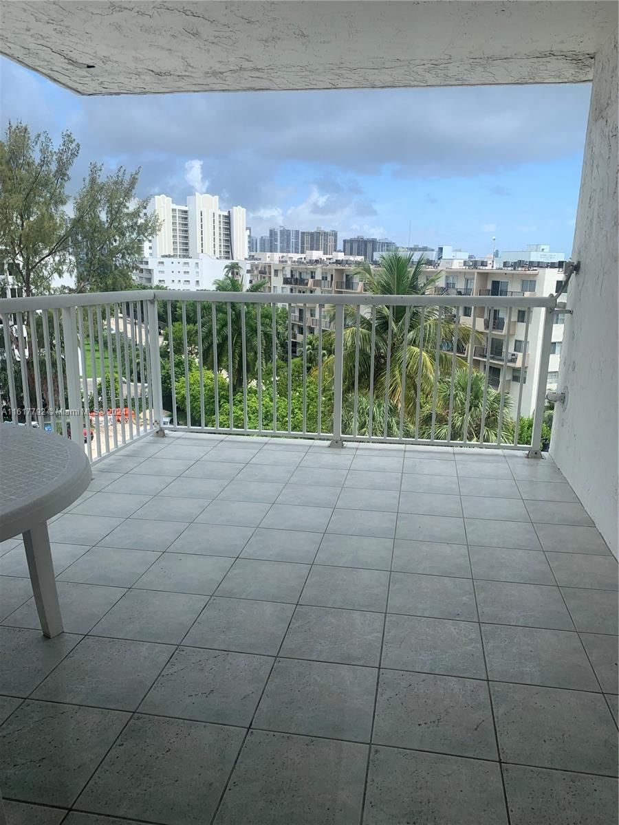 Real estate property located at 17800 Atlantic Blvd PH17, Miami-Dade, TOWNE ROYALE CONDO, Sunny Isles Beach, FL