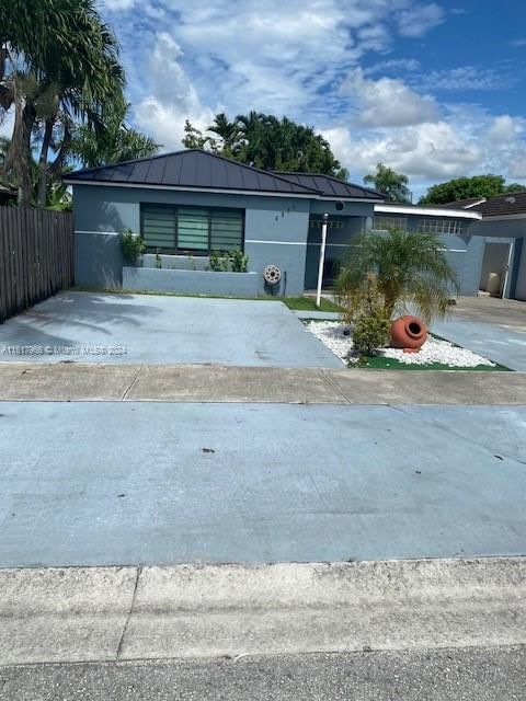 Real estate property located at 8249 148th Pl, Miami-Dade County, CARIBE HOMES, Miami, FL