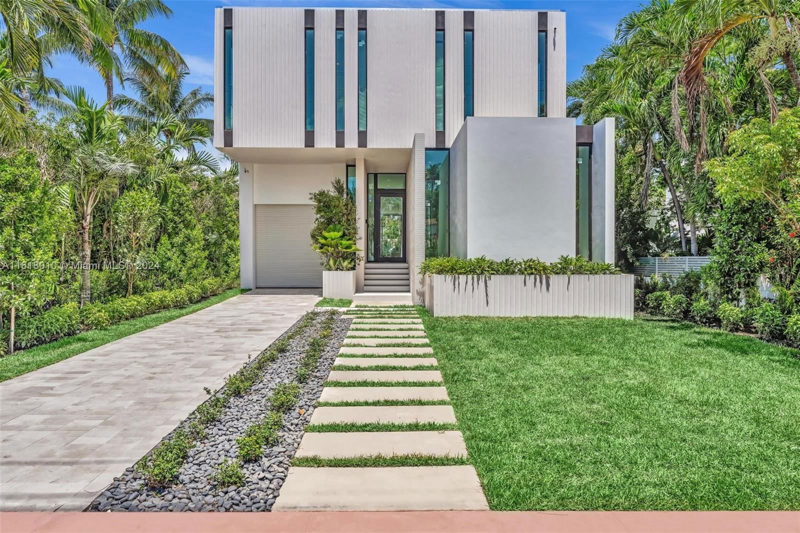 Real estate property located at 4504 Sheridan Ave, Miami-Dade County, SURPRISE LAKE, Miami Beach, FL