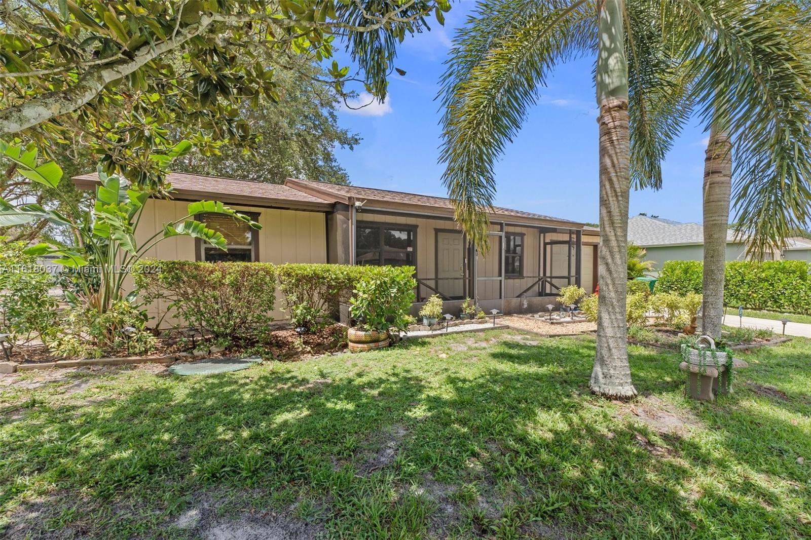 Real estate property located at 1518 Apache Ave, St Lucie, PORT ST LUCIE SECTION 8, Port St. Lucie, FL