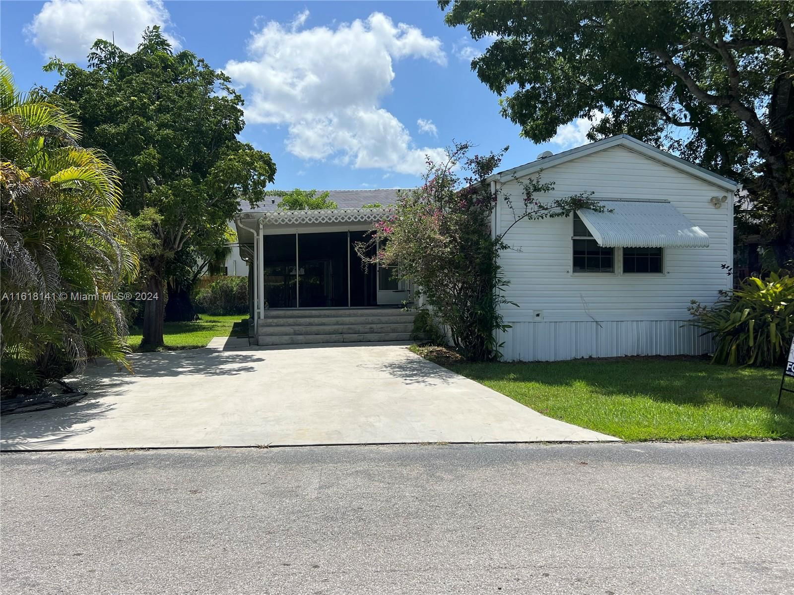 Real estate property located at 34420 188 Ave. Lot 137, Miami-Dade, GOLDCOASTER MOBILE HOMES, Homestead, FL