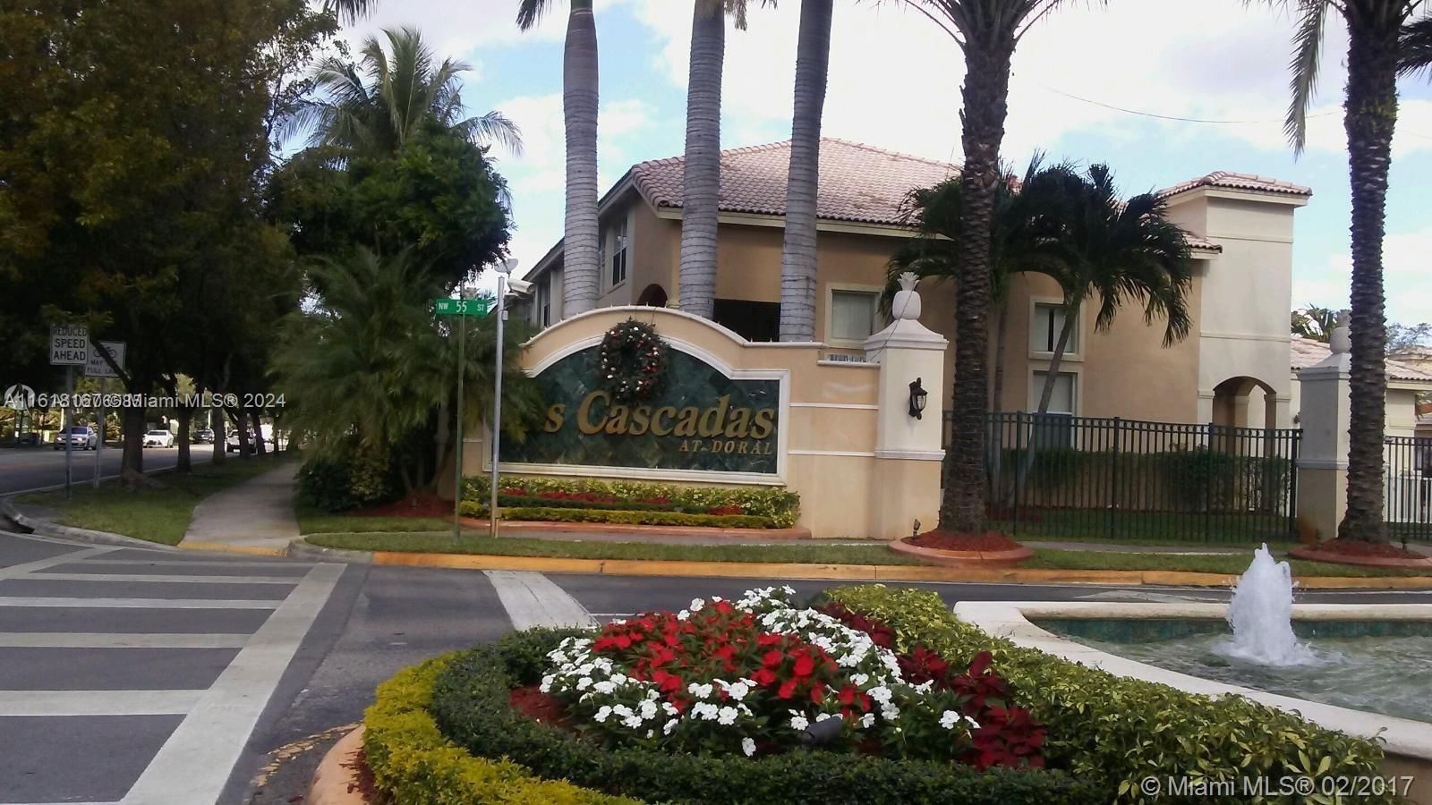 Real estate property located at 5425 112 PATH, Miami-Dade, DORAL SOUTHEAST PATIOHOMES, Doral, FL