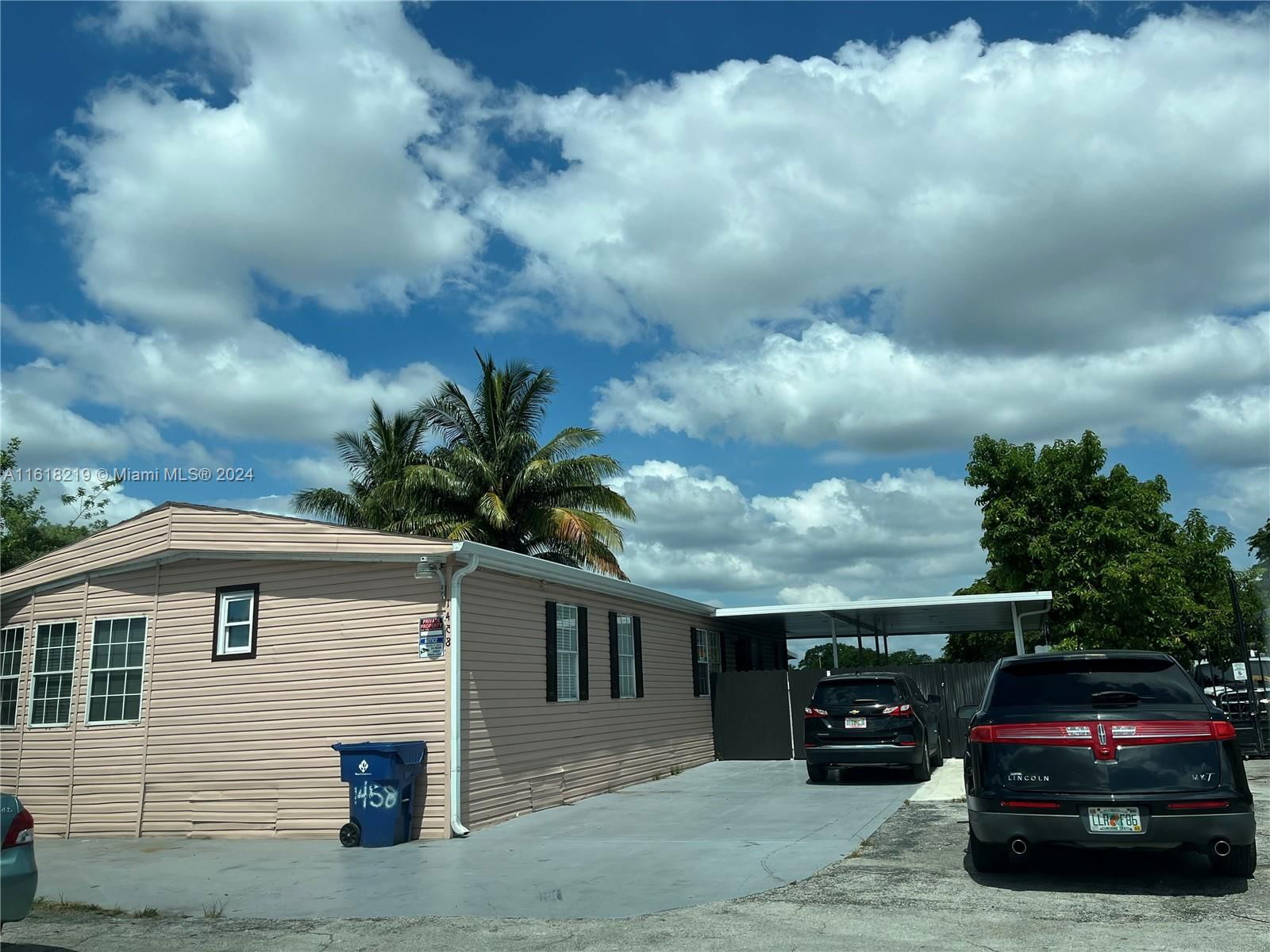 Real estate property located at 1458 127 ct, Miami-Dade County, University Lakes, Miami, FL