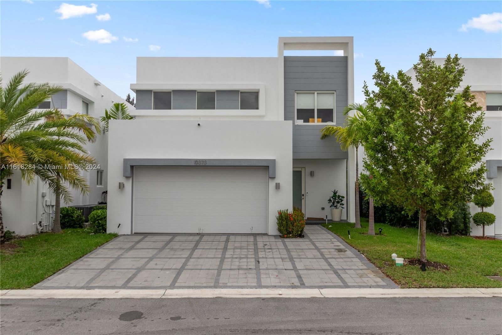 Real estate property located at 10373 68th Ter, Miami-Dade County, DORAL PALMS SOUTH, Doral, FL