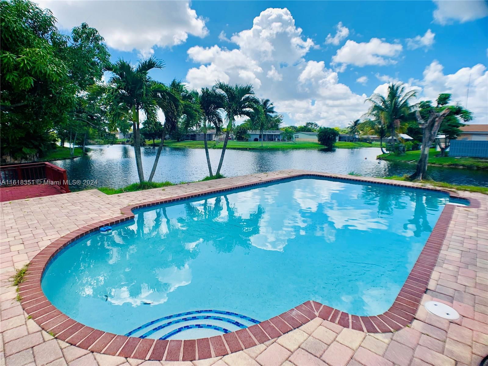 Real estate property located at 2160 94th Way, Broward County, SUNRISE GOLF VILLAGE SEC, Sunrise, FL