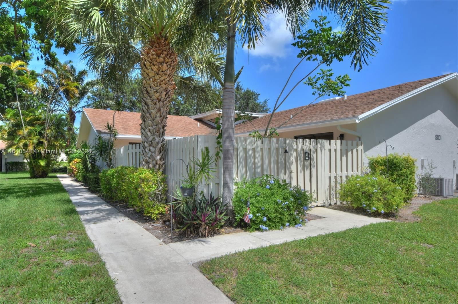 Real estate property located at 801 30th Ave B, Palm Beach County, RAINBERRY BAY SEC 2, Delray Beach, FL