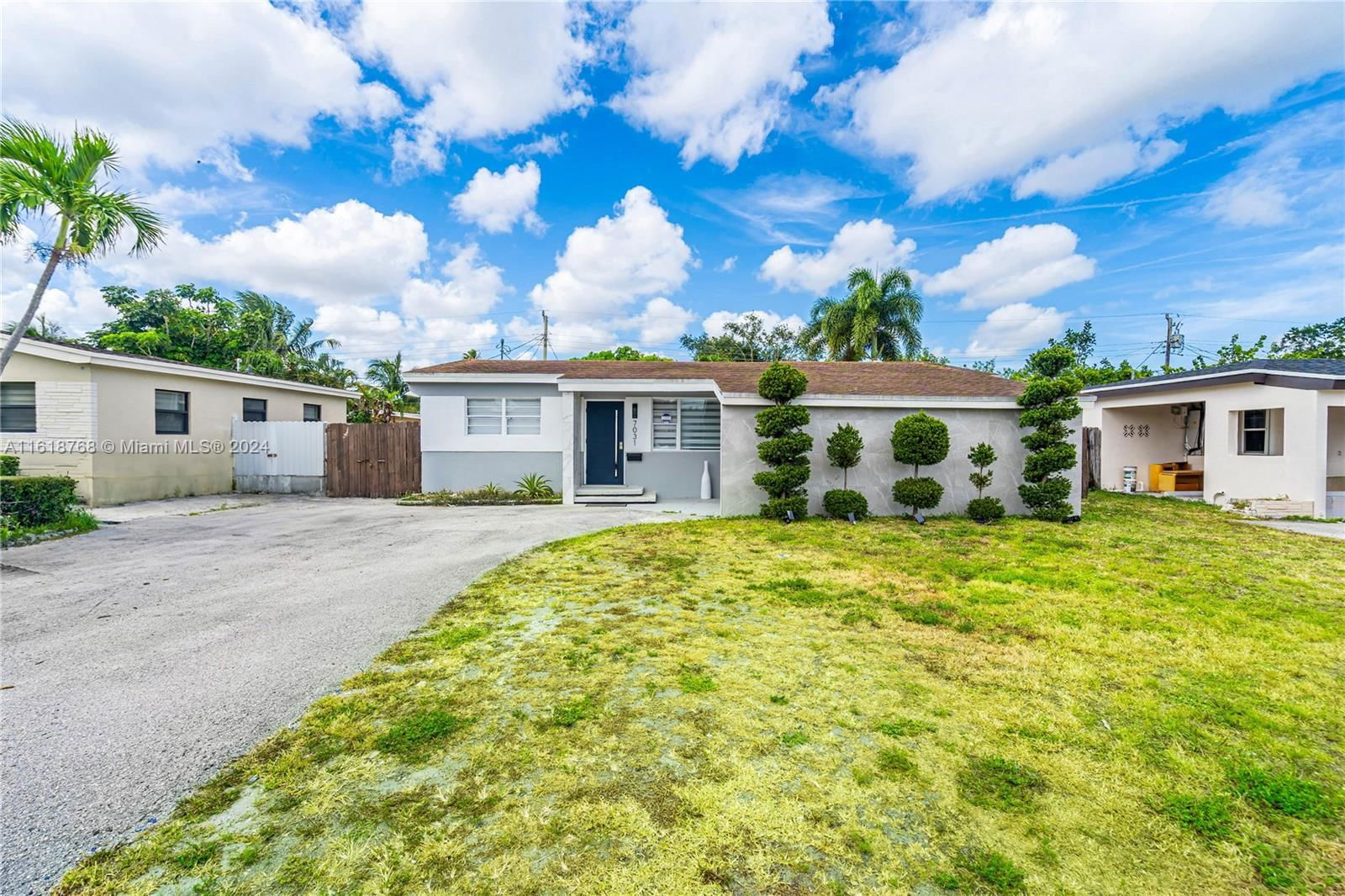 Real estate property located at 7031 12th St, Broward County, PEMBROKE PINES NO 3, Pembroke Pines, FL