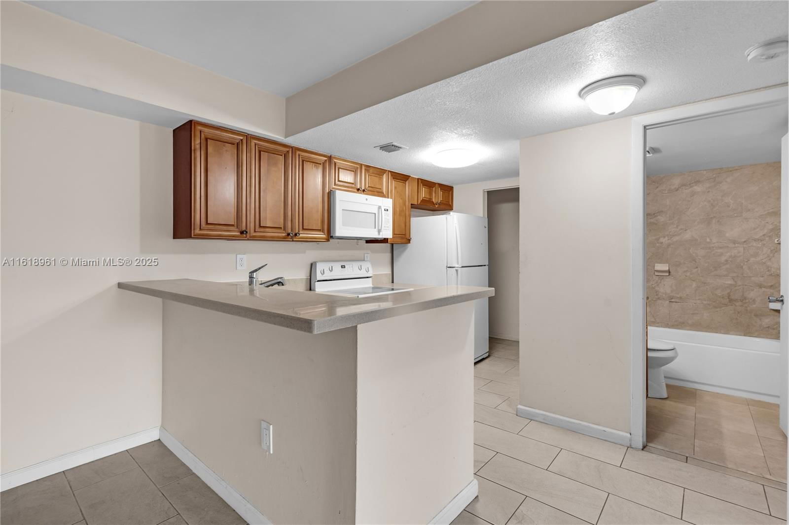 Real estate property located at 7090 179th St #104, Miami-dade, Villa Bellini Condo, Hialeah, FL