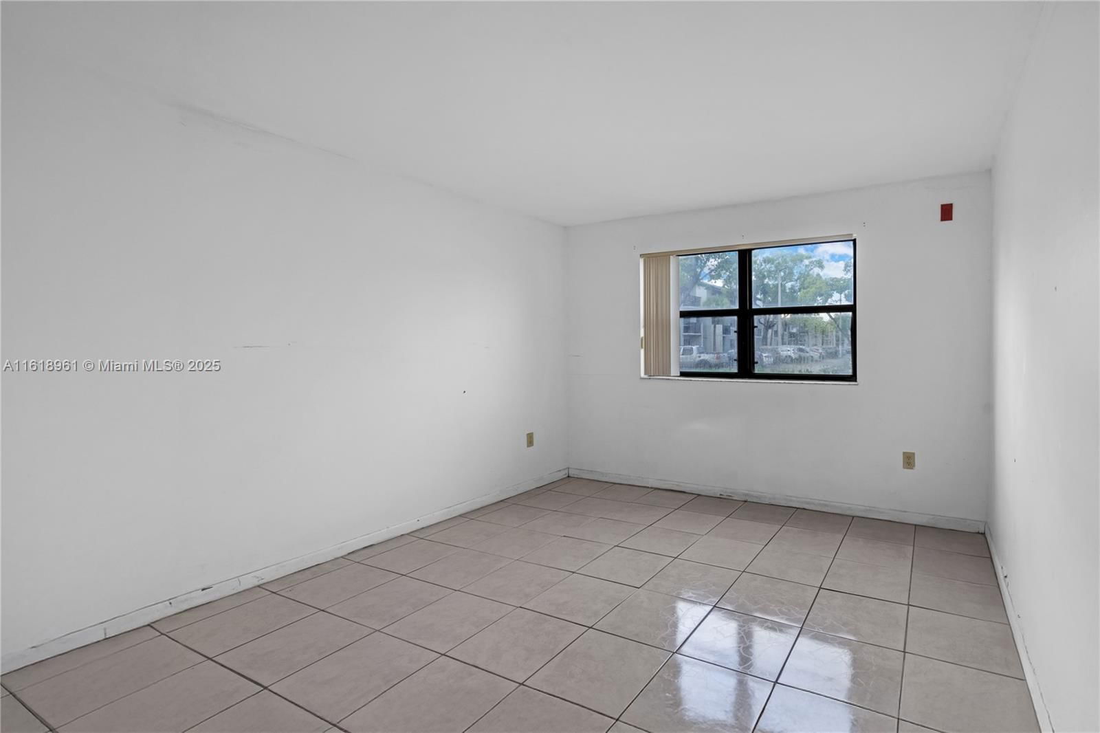 Real estate property located at 7090 179th St #104, Miami-dade, Villa Bellini Condo, Hialeah, FL