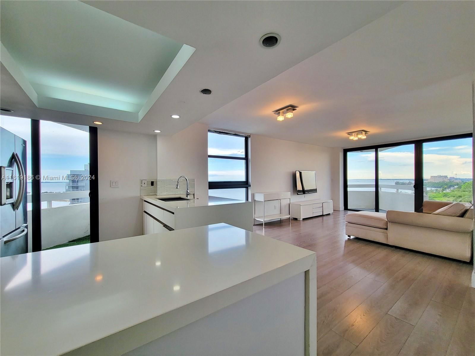 Real estate property located at 2501 Brickell Ave #1207, Miami-Dade, BRICKELL PARK CONDO, Miami, FL