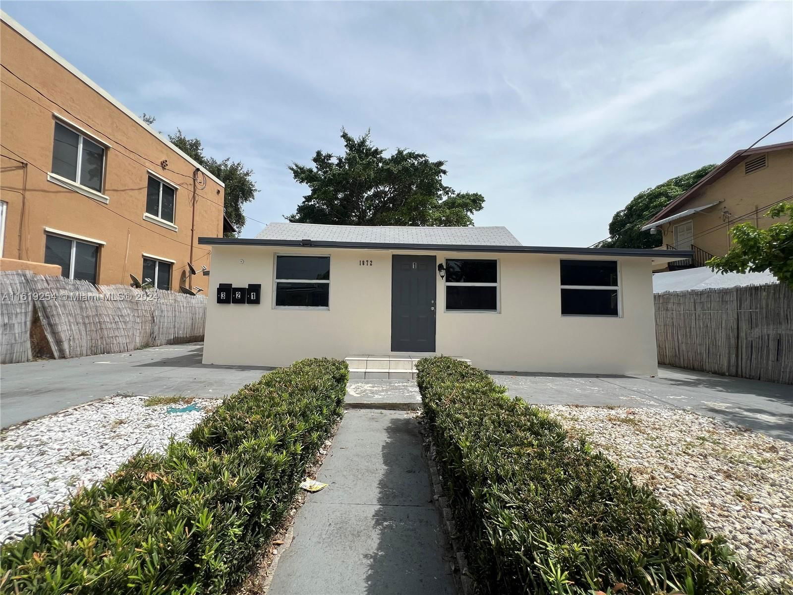 Real estate property located at 1872 1st St, Miami-Dade, EVANSTON HEIGHTS, Miami, FL