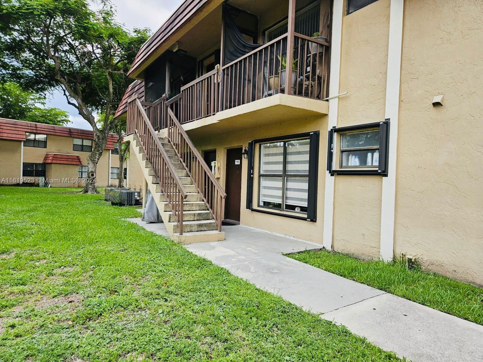 Real estate property located at 14933 104th St #23-11, Miami-Dade County, HERON AT THE HAMMOCKS, Miami, FL