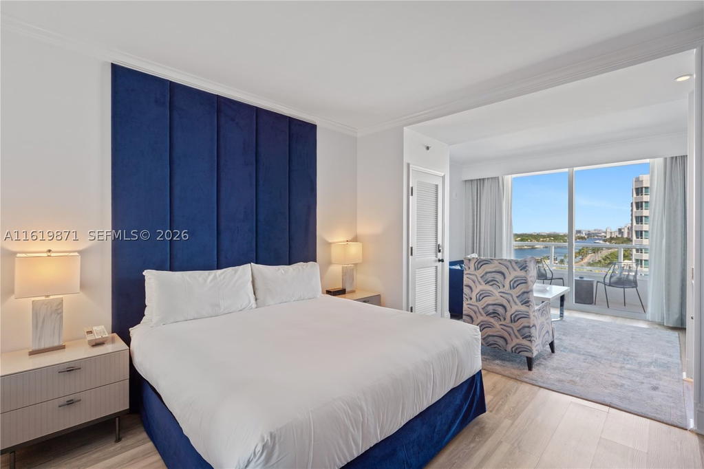 Real estate property located at 4401 COLLINS AVE #1007, Miami-dade, Fontainebleau Ii Tresor, Miami Beach, FL