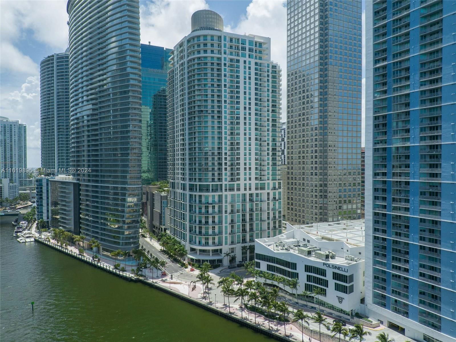 Real estate property located at 300 Biscayne Blvd L-1014, Miami-Dade County, MET 1 CONDO, Miami, FL