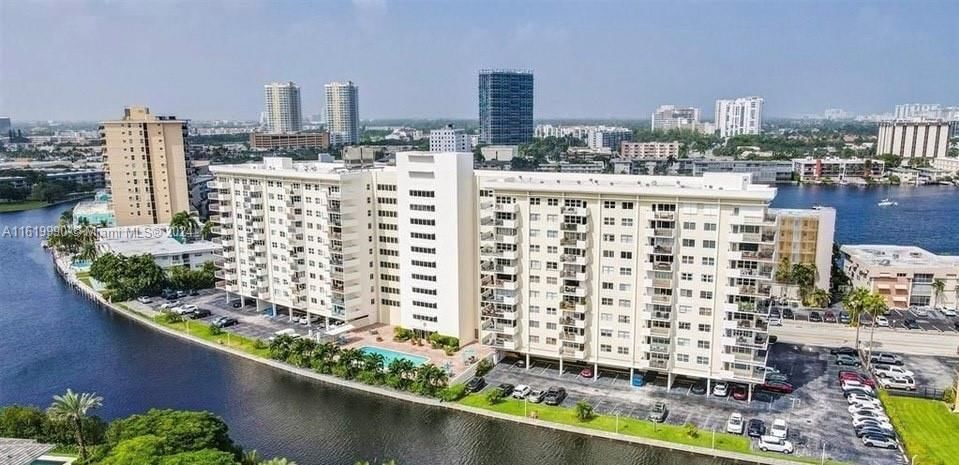 Real estate property located at 401 Golden Isles Dr #1106, Broward, OCEAN VIEW TOWERS CONDO, Hallandale Beach, FL