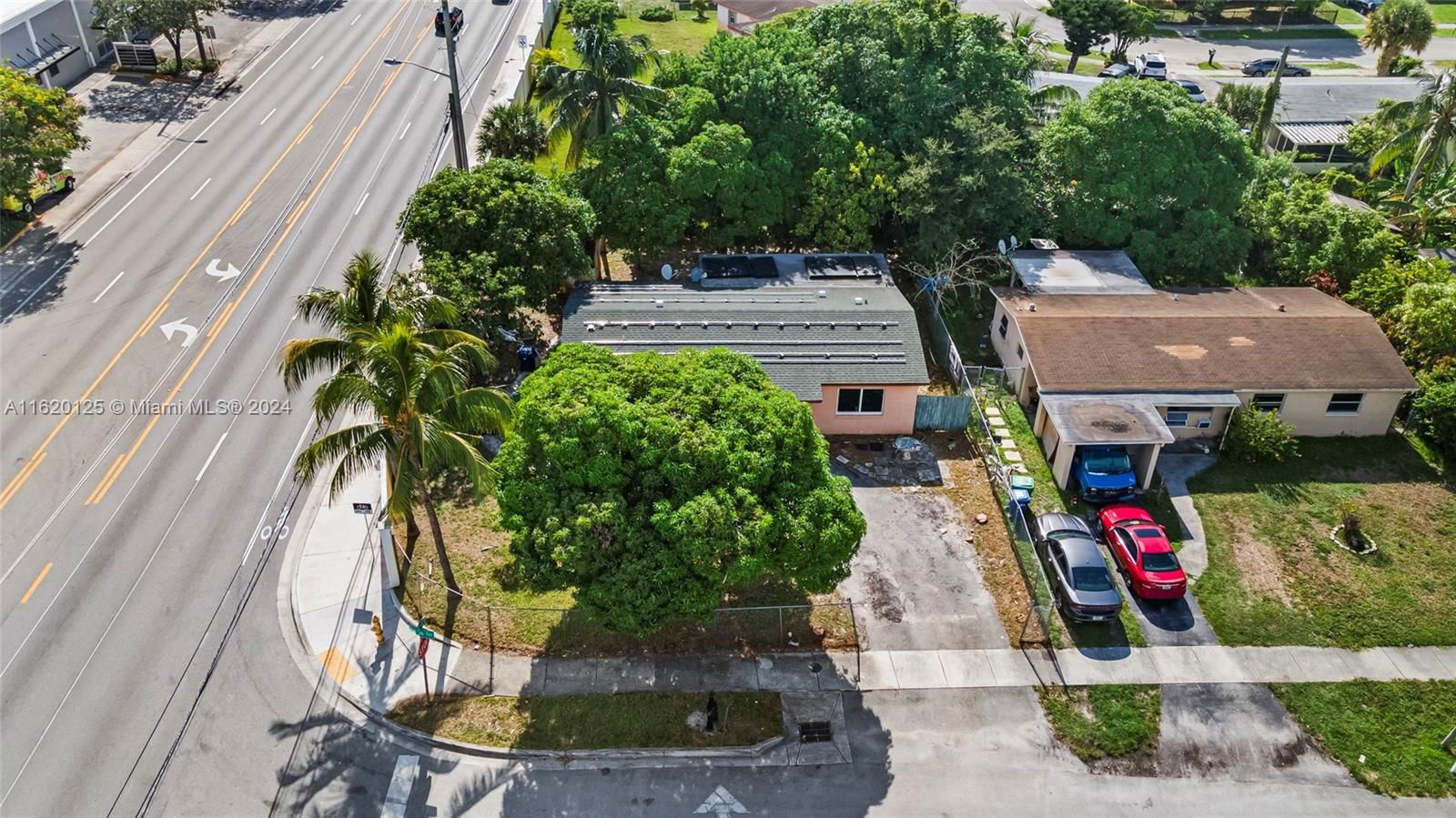 Real estate property located at 1860 36th Ter, Broward, WESTWOOD PARK SEC 6, Lauderhill, FL