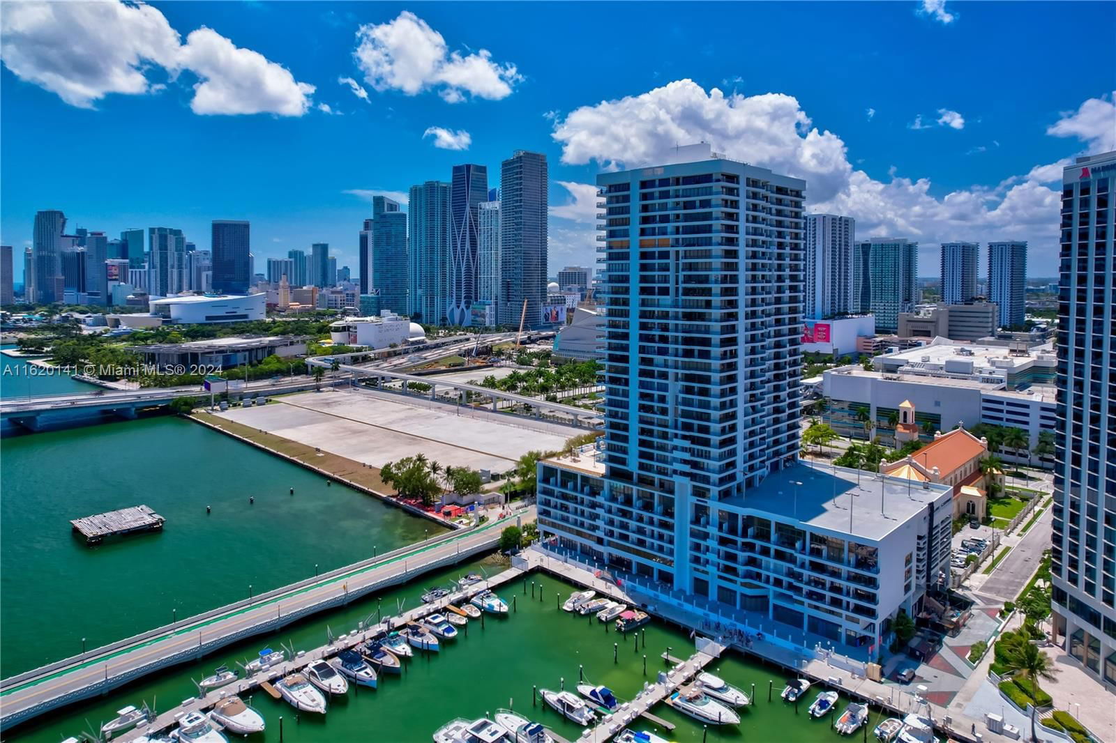 Real estate property located at 555 15th St #403, Miami-Dade County, VENETIA CONDO, Miami, FL