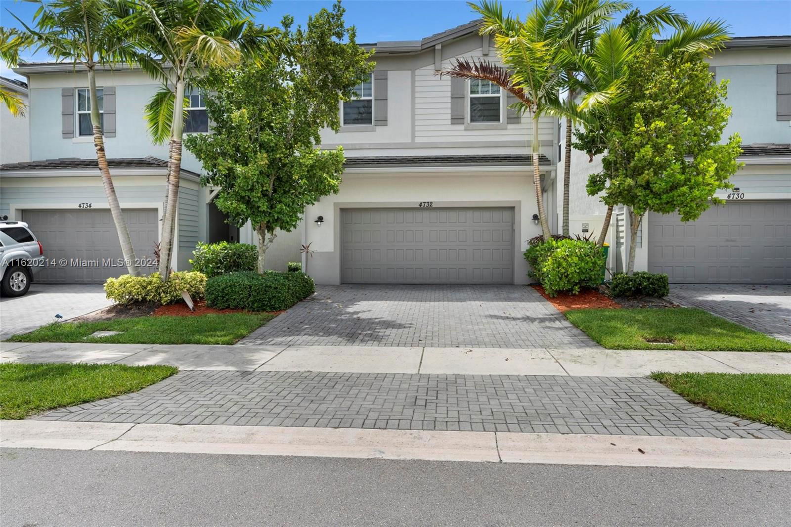 Real estate property located at 4732 48th Ter, Broward County, TRAILS AT CENTRAL PARC, Tamarac, FL