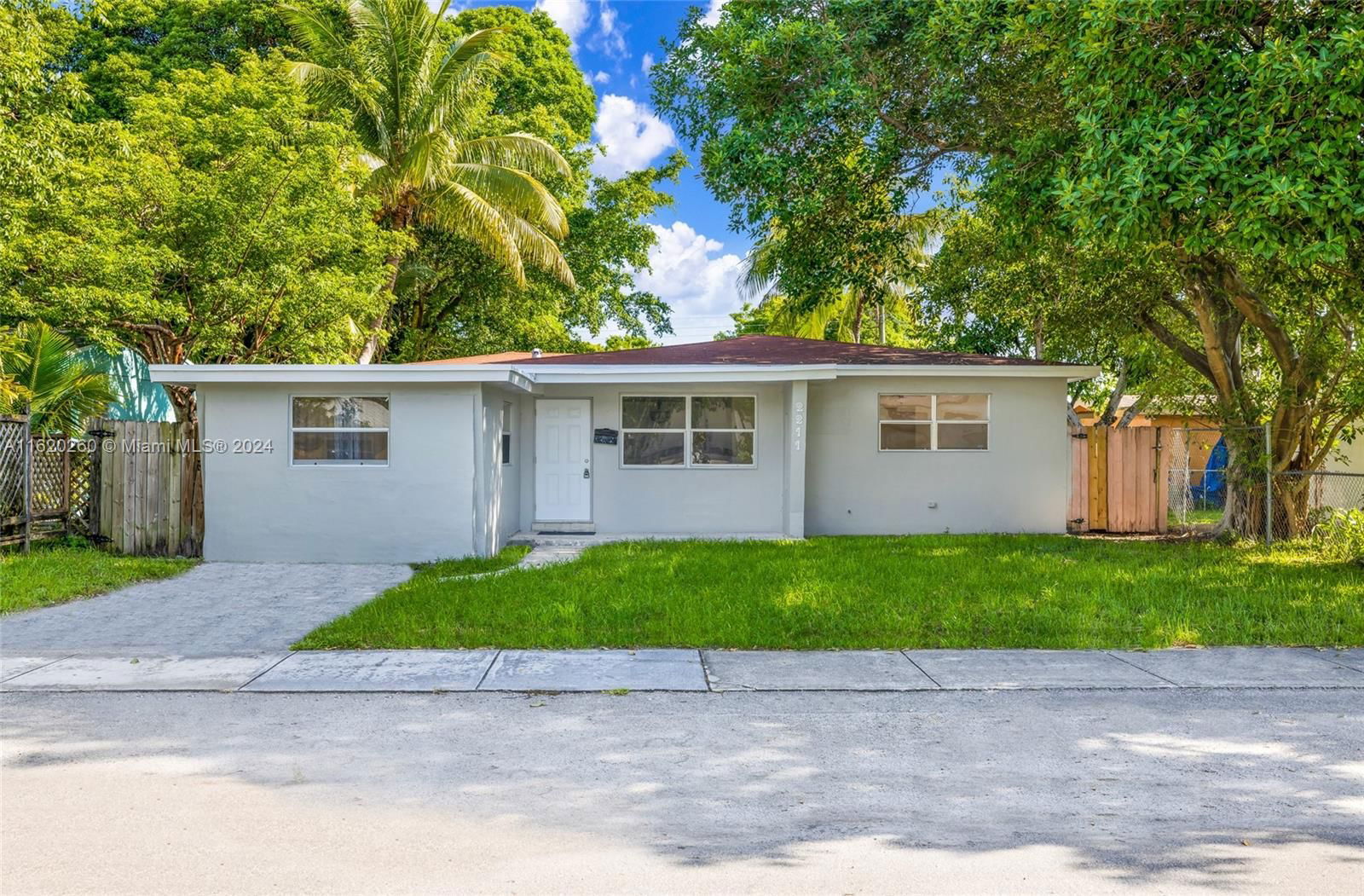 Real estate property located at 2211 Wiley St, Broward County, BELMAR AMENDED, Hollywood, FL
