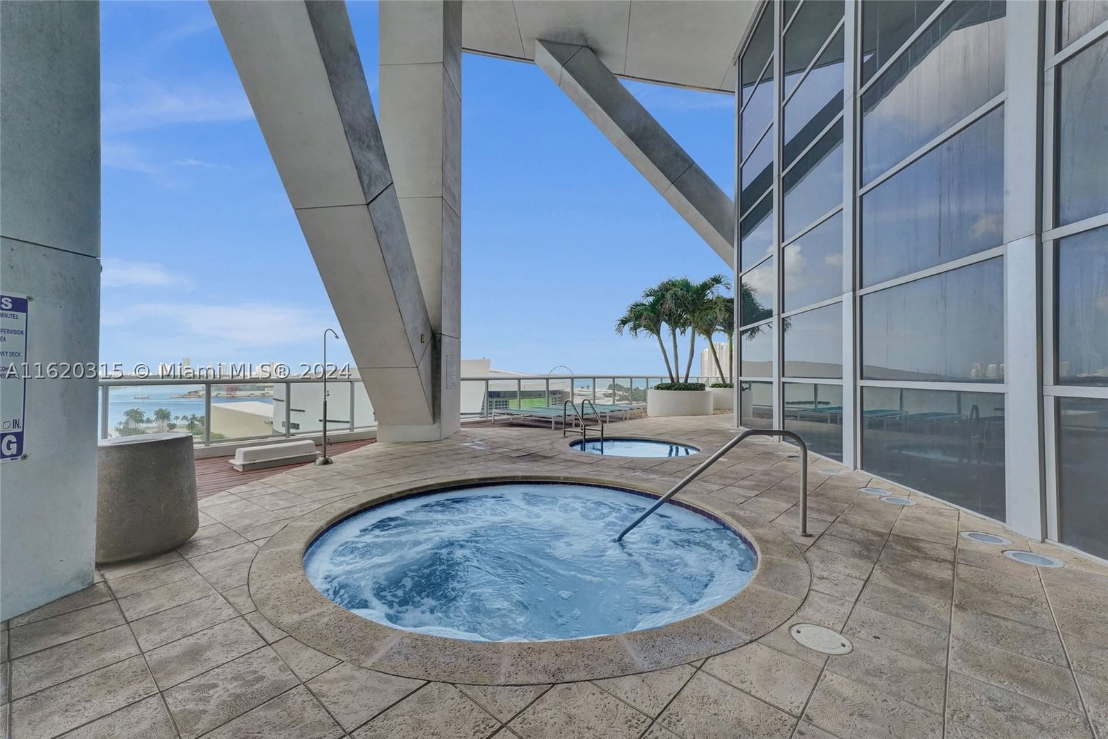Real estate property located at 888 Biscayne Blvd #4001, Miami-dade, Marinablue Condo, Miami, FL