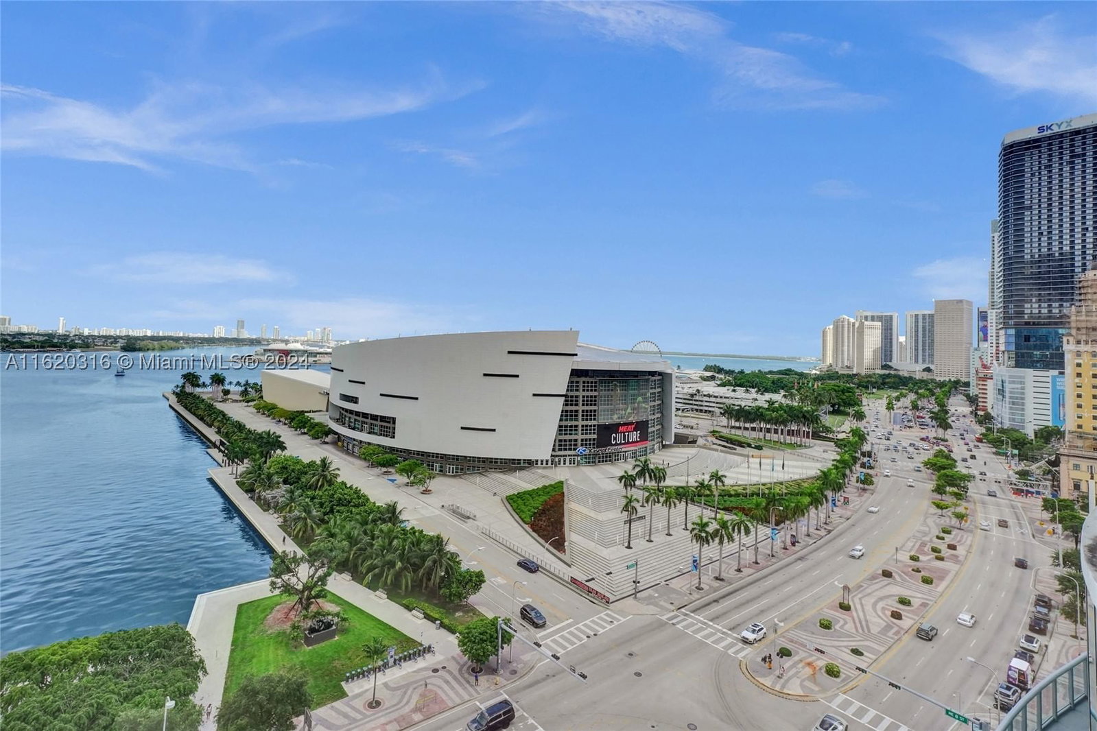 Real estate property located at 888 Biscayne Blvd #2701, Miami-dade, Marinablue Condo, Miami, FL