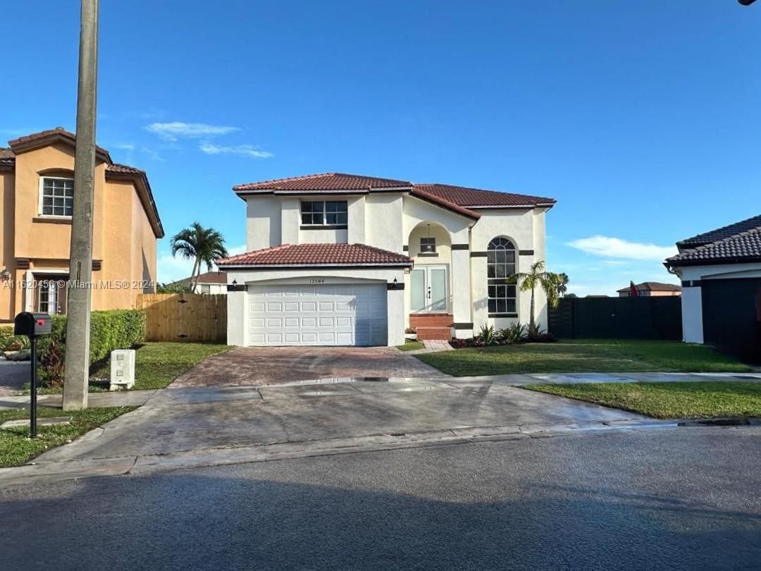 Real estate property located at 13206 10th Ln, Miami-Dade, SHOMA HOMES AT TAMIAMI II, Miami, FL