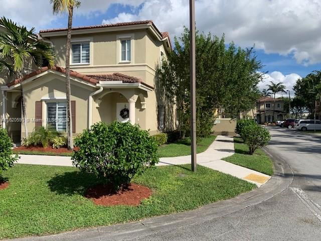 Real estate property located at 8243 107th Path #7-13, Miami-Dade County, LEEWARD AT ISLANDS AT DOR, Doral, FL