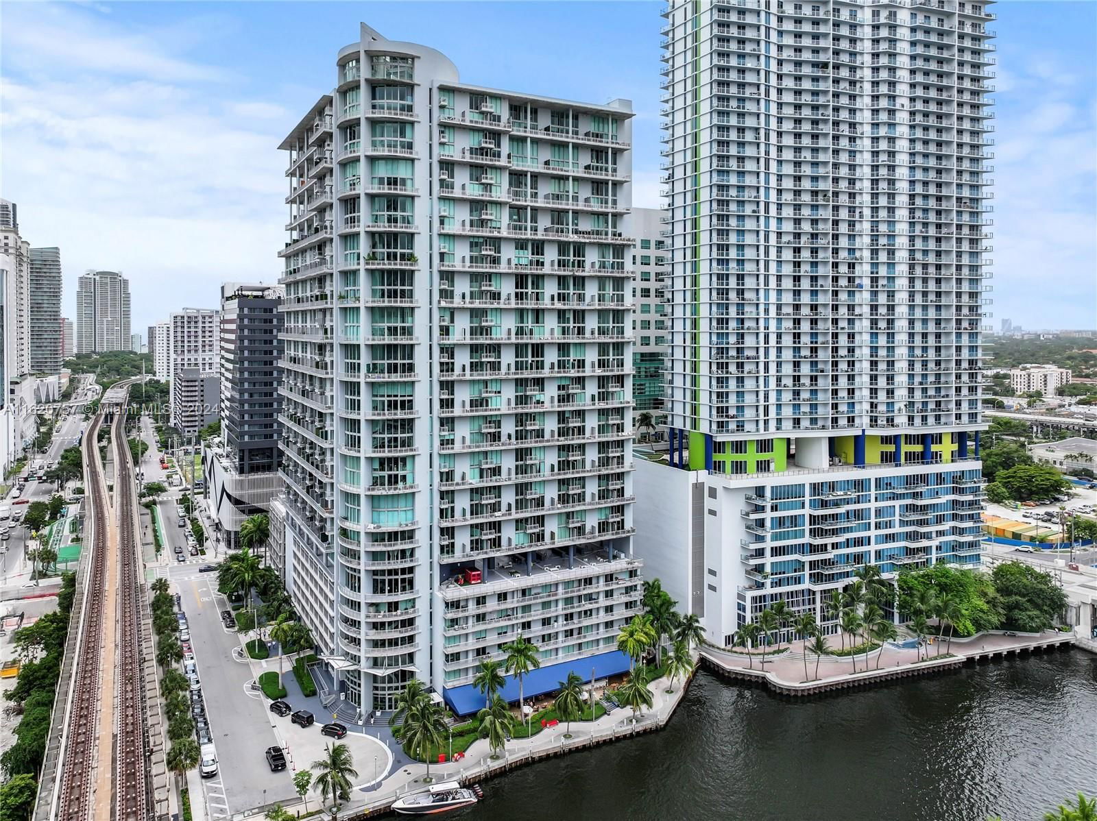 Real estate property located at 690 1st Ct #1704, Miami-Dade County, NEO VERTIKA CONDO, Miami, FL