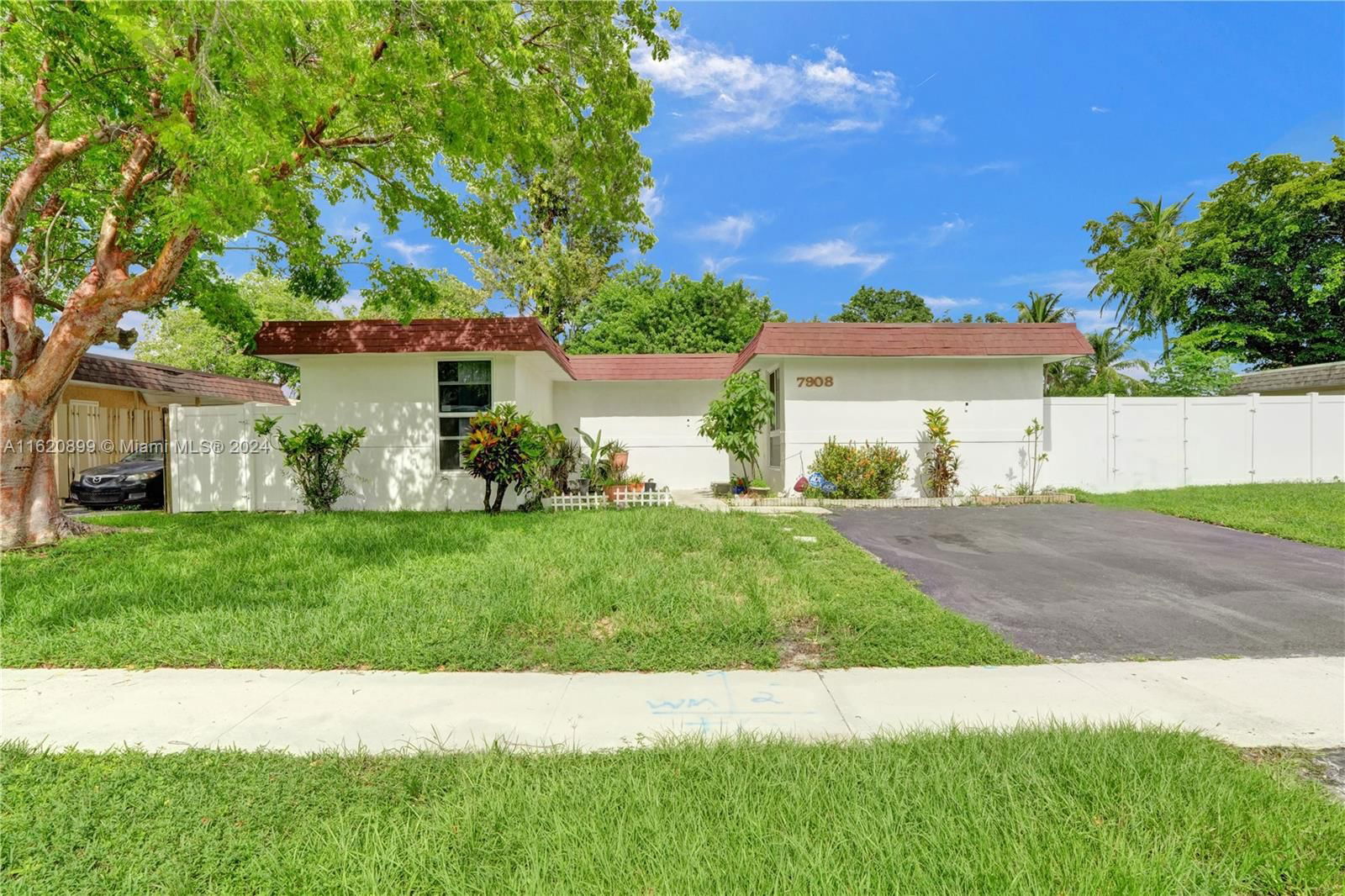 Real estate property located at 7908 70th Ave, Broward, HEATHGATE 3RD ADD, Tamarac, FL